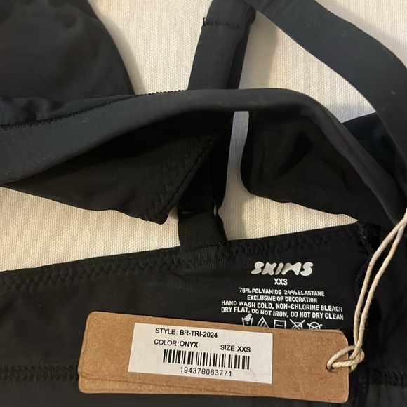 SKIMS FITS EVERYBODY TRIANGLE BRALETTE - Picture 2 of 5